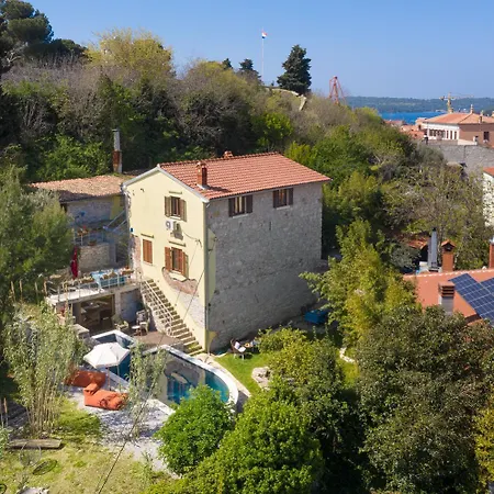 Holiday home Casa Castel - Old Town House