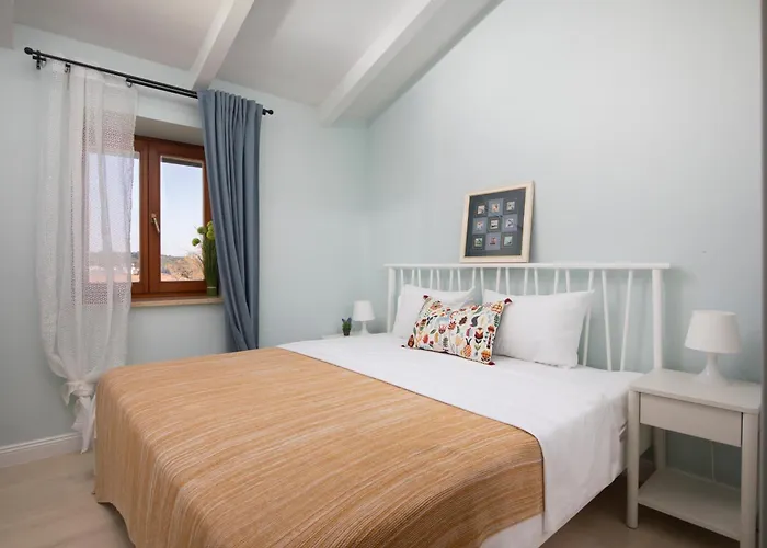 Casa Castel - Old Town House Pola