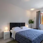 Casa Castel - Old Town House