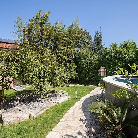 Dom wakacyjny Casa Castel - Old Town House Pula