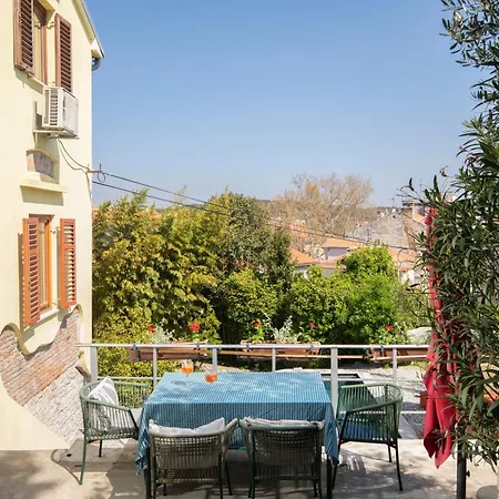 Casa Castel - Old Town House Dom wakacyjny Pula